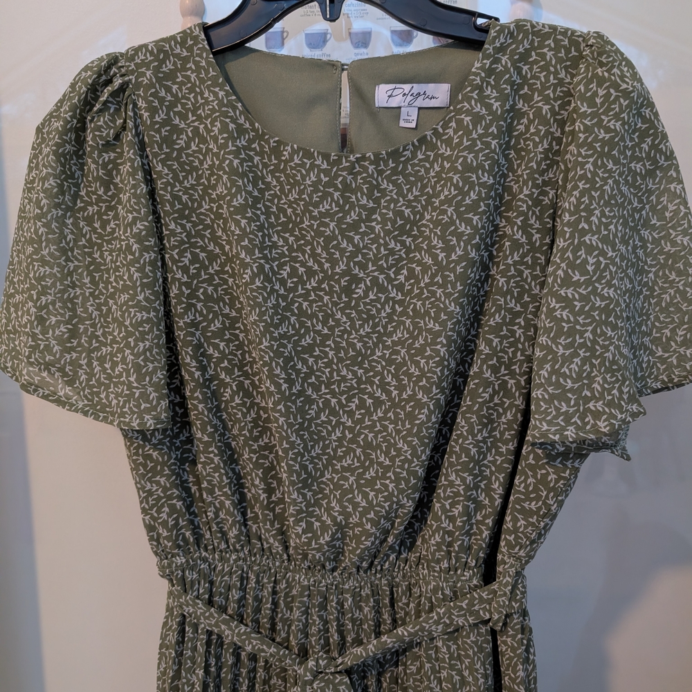 Polagram Sage Green Pleated Full Length Dress with Tie Waist - Size Large - Picture 3 of 5